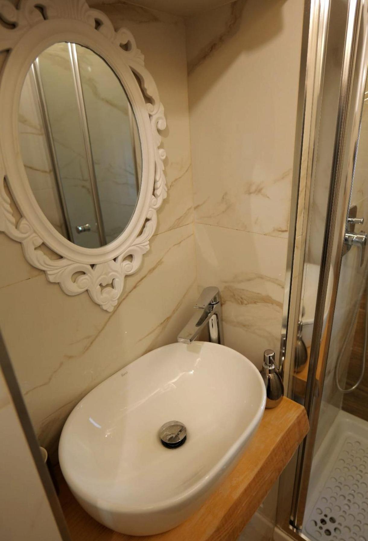 Casamira B&B Napoli Centrale エクステリア 写真