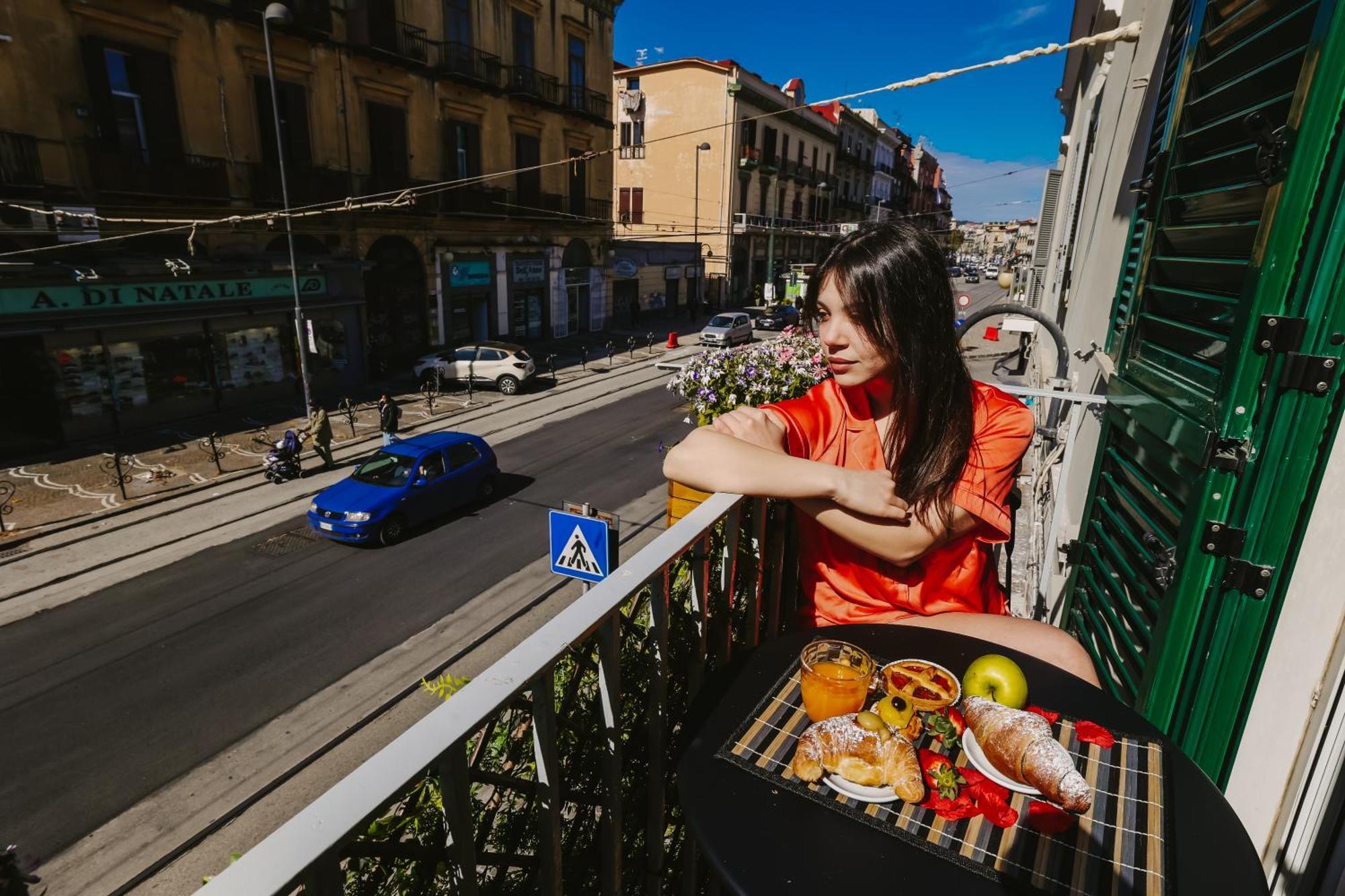 Casamira B&B Napoli Centrale エクステリア 写真